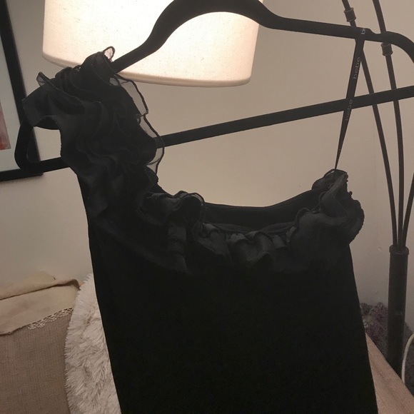 bebe one-shoulder bodycon w/ ruffle sleeve M/L - Picture 2 of 3